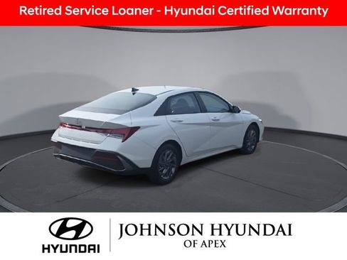 Certified 2025 Hyundai Elantra Blue image 9