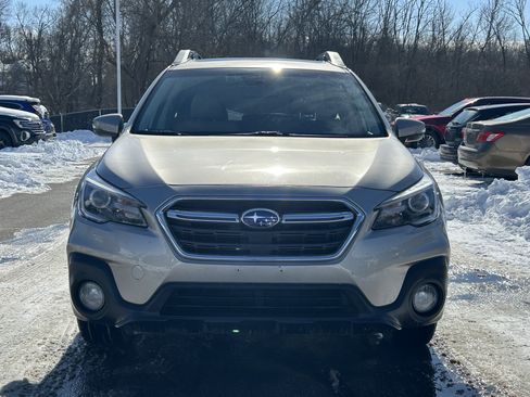 Used 2019 Subaru Outback 2.5i Limited w/ Popular Package #2 image 3