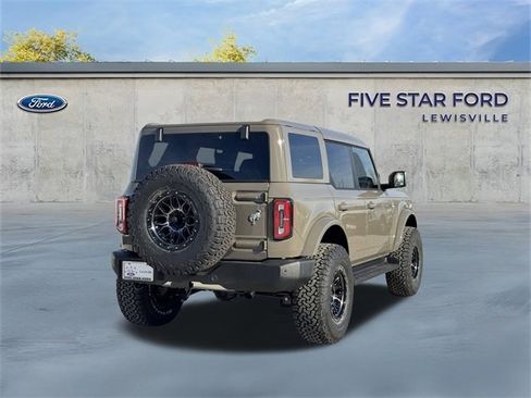 New 2025 Ford Bronco Outer Banks image 5