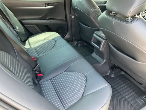 Used 2024 Toyota Camry SE FWD image 10