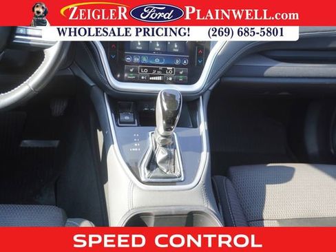 Used 2023 Subaru Outback Premium image 16