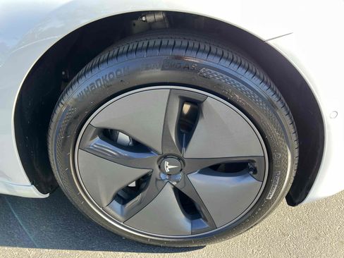 Used 2021 Tesla Model 3 Standard Range Plus image 77