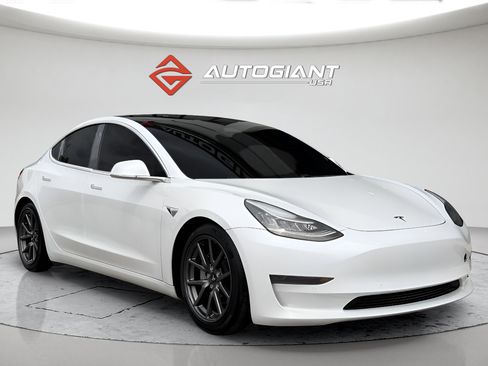 Used 2020 Tesla Model 3 Standard Range Plus RWD image 17