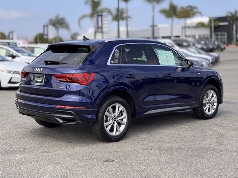 Used 2022 Audi Q3 2.0T Premium image 12