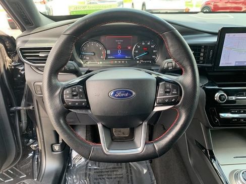 Used 2023 Ford Explorer ST-Line AWD/4WD image 27