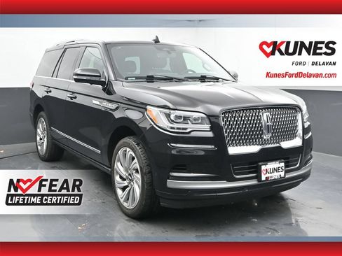 Used 2024 Lincoln Navigator Premiere AWD/4WD image 1