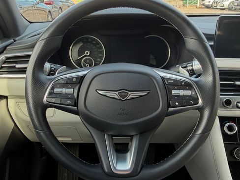 Used 2025 Genesis G70 2.5T image 28