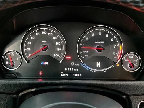 Used 2018 BMW M3 RWD image 26