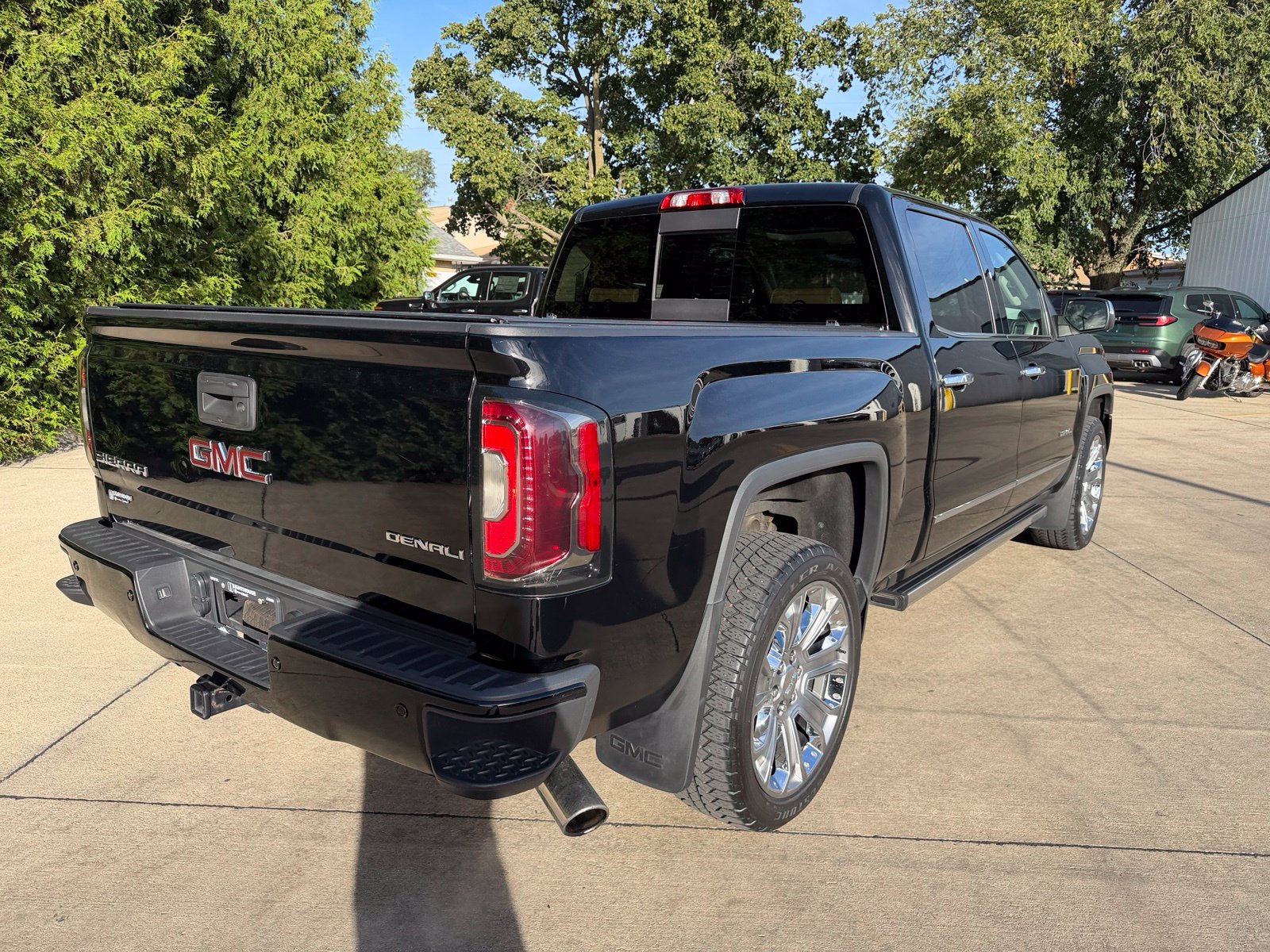 Used 2018 GMC Sierra 1500 Denali w/ Denali Ultimate Package AWD/4WD image 31