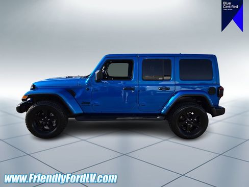 Used 2021 Jeep Wrangler Unlimited Sahara image 3
