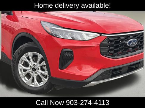 Used 2024 Ford Escape Active AWD/4WD image 2