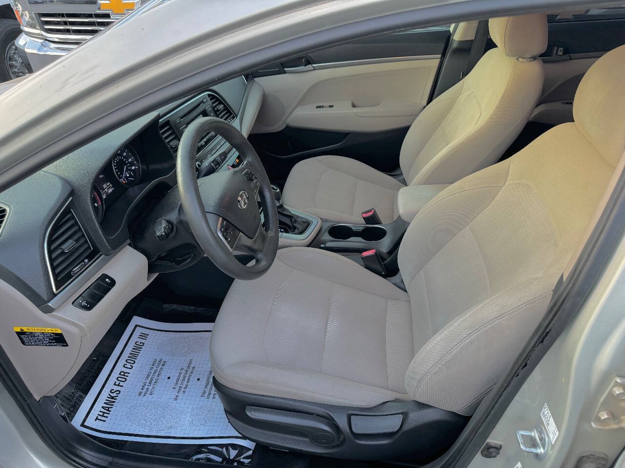 Used 2017 Hyundai Elantra SE FWD image 11