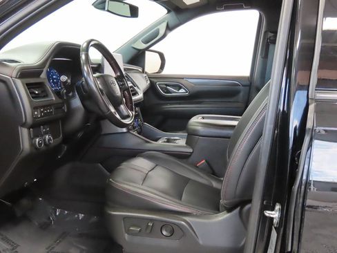 Used 2022 Chevrolet Tahoe RST w/ Sport Performance Package RWD image 16