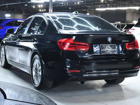 Used 2017 BMW 320i xDrive Sedan AWD/4WD image 8