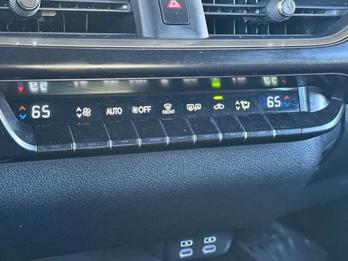 Used 2023 Lexus UX 250h FWD w/ Accessory Package (Z2) image 20