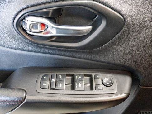 Certified 2021 Jeep Cherokee Trailhawk w/ Sun, Sound & Nav Group image 10