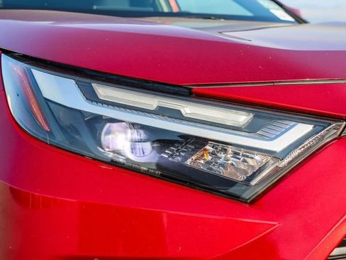 Used 2023 Toyota RAV4 XLE Premium image 12