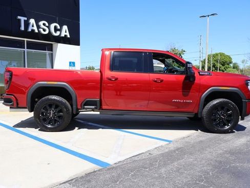 New 2026 GMC Sierra 2500 AT4 w/ AT4 Premium Plus Package AWD/4WD image 9