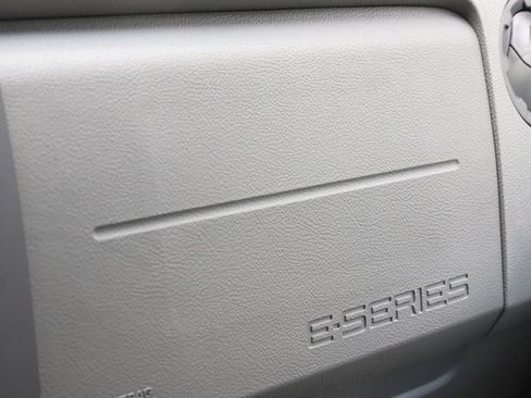 New 2026 Ford E-350 and Econoline 350 Super Duty w/ Power Equipment Group image 31