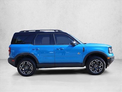 Used 2025 Ford Bronco Sport Outer Banks w/ Outer Banks Tech Package+ AWD/4WD image 4