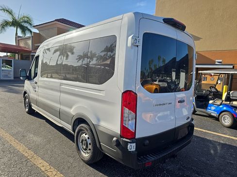 Used 2024 Ford Transit 350 XL RWD image 3