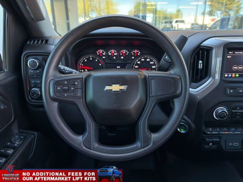Used 2025 Chevrolet Silverado 2500 Custom w/ Custom Value Package image 31