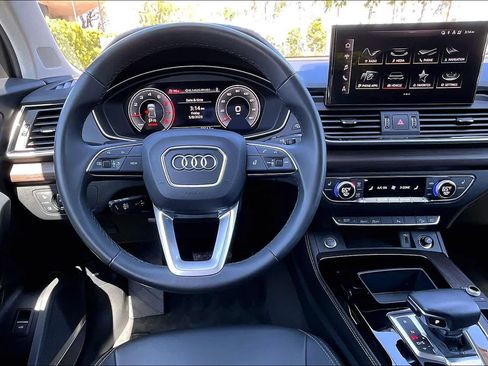 Used 2023 Audi Q5 2.0T Premium Plus AWD/4WD image 5
