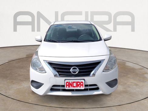 Used 2017 Nissan Versa SV FWD image 7