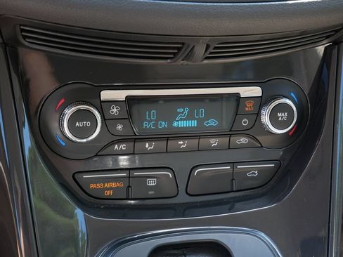 Used 2015 Ford Escape Titanium AWD/4WD image 22