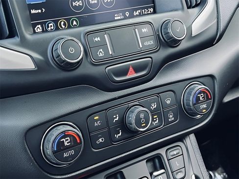 Used 2021 GMC Terrain SLT w/ Infotainment Package II image 25