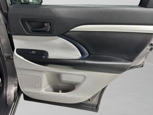 Used 2019 Toyota Highlander Plus image 20