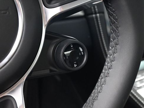 Used 2025 Porsche 718 Cayman image 25