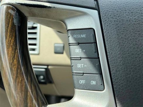 Used 2008 Lincoln MKX AWD image 22