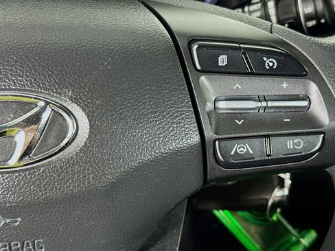 Used 2023 Hyundai Kona SE FWD image 14