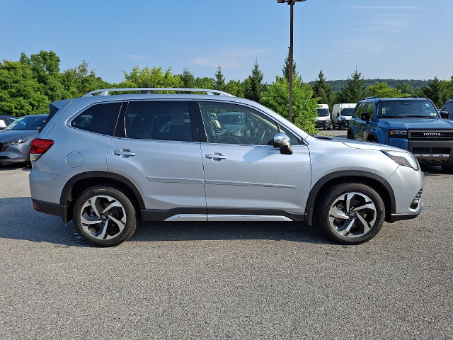 Used 2023 Subaru Forester Touring AWD/4WD image 7