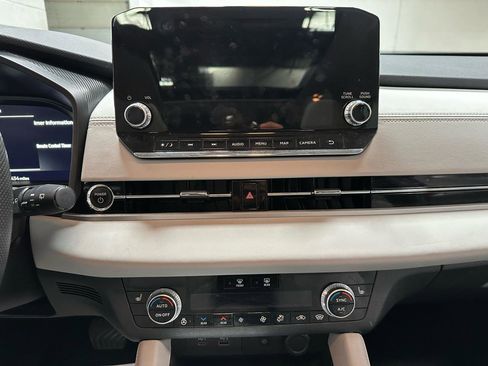 Used 2023 Mitsubishi Outlander SEL 40th Anniversary AWD/4WD image 20