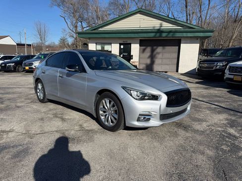 Used 2014 INFINITI Q50 Premium w/ Deluxe Touring Package image 7