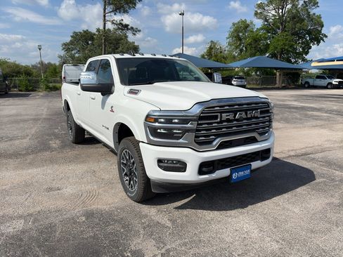 New 2026 RAM 2500 Limited image 3
