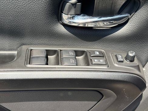 Used 2024 Nissan Titan PRO-4X w/ Pro-4x Convenience Package AWD/4WD image 21