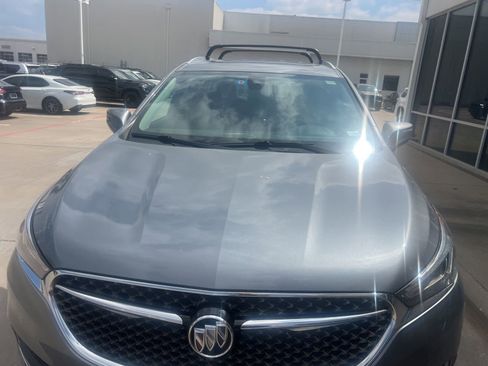 Used 2020 Buick Enclave Avenir FWD image 3
