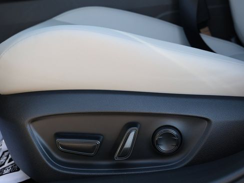 New 2026 Toyota Prius XLE image 30