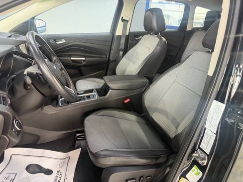 Used 2017 Ford Escape Titanium w/ Canadian Touring Package AWD/4WD image 14