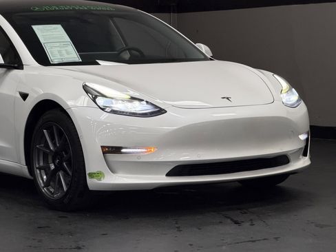 Used 2022 Tesla Model 3 Long Range image 3