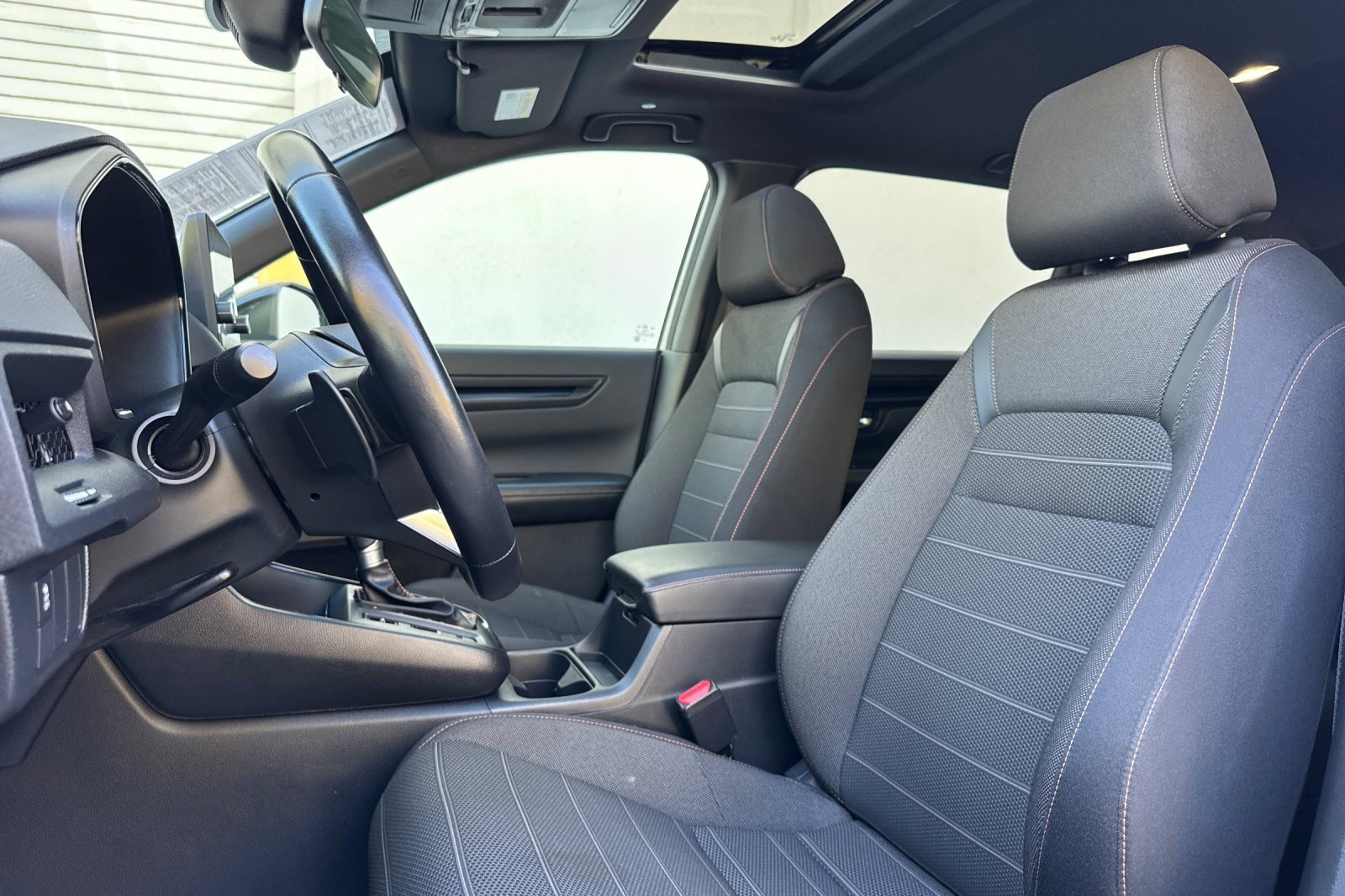 Used 2025 Honda CR-V Sport image 5