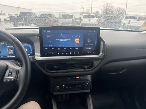 Used 2025 Ford Bronco Sport Badlands image 25