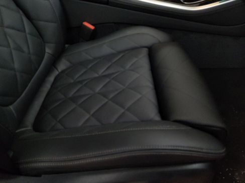 New 2026 BMW X5 xDrive50e w/ Climate Comfort Package image 27