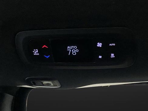New 2026 Chrysler Pacifica Select w/ S Appearance Package FWD image 34