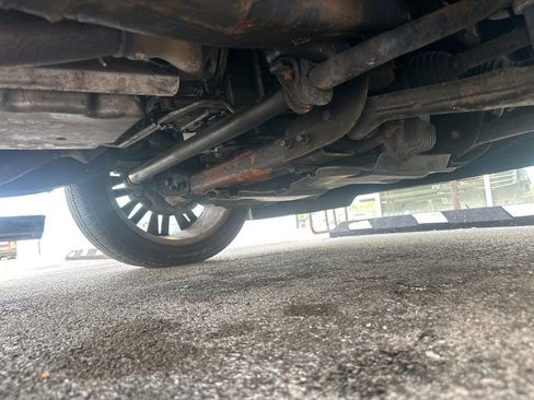 Used 2018 Cadillac Escalade ESV Platinum AWD/4WD image 14