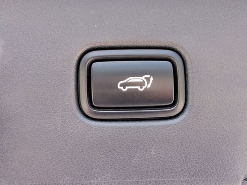 Used 2022 Hyundai Tucson Limited AWD/4WD image 17
