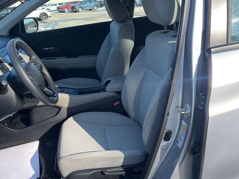 Used 2021 Honda HR-V LX image 23